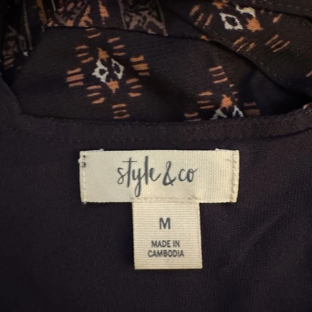 Style & Co. Medium Multi-Color w/Geometric Print Peplum Blouse w/Bell Sleeves - Picture 3 of 4